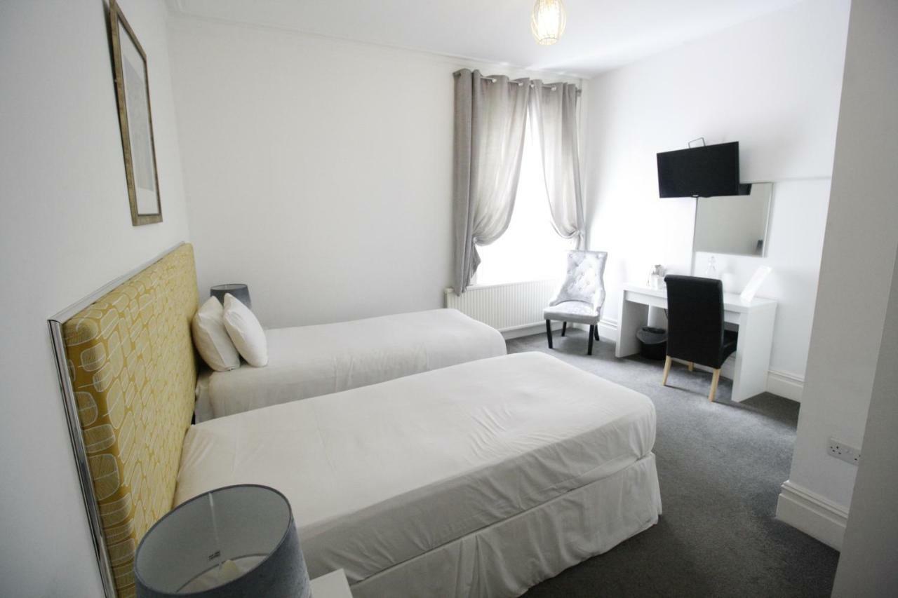 Church Guesthouse Cardiff Extérieur photo