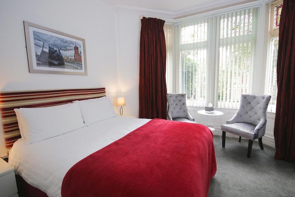 Church Guesthouse Cardiff Extérieur photo